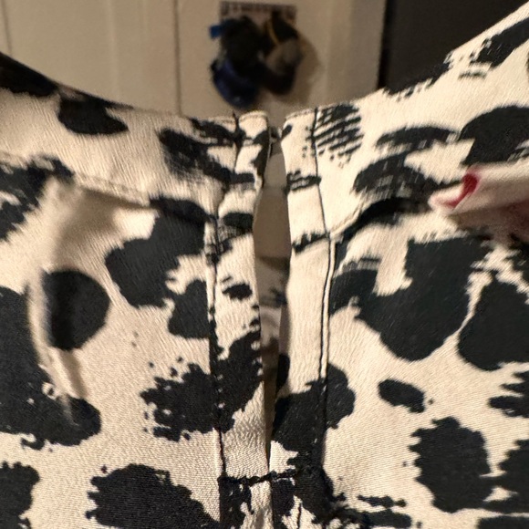 Medium - Merona summer sleeveless blouse with black and white print - Picture 10 of 10